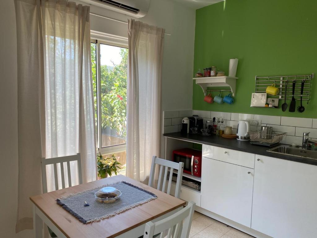 Maple'S Place - אירוח מייפל Rosh Pinna Buitenkant foto